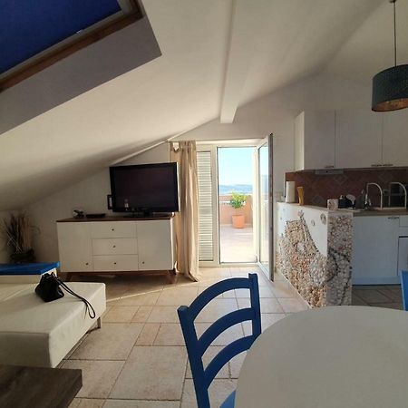 Allure Apartment Kornic Luaran gambar