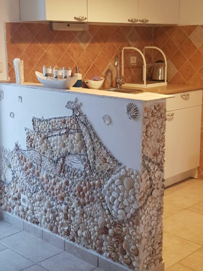 Allure Apartment Kornic Luaran gambar