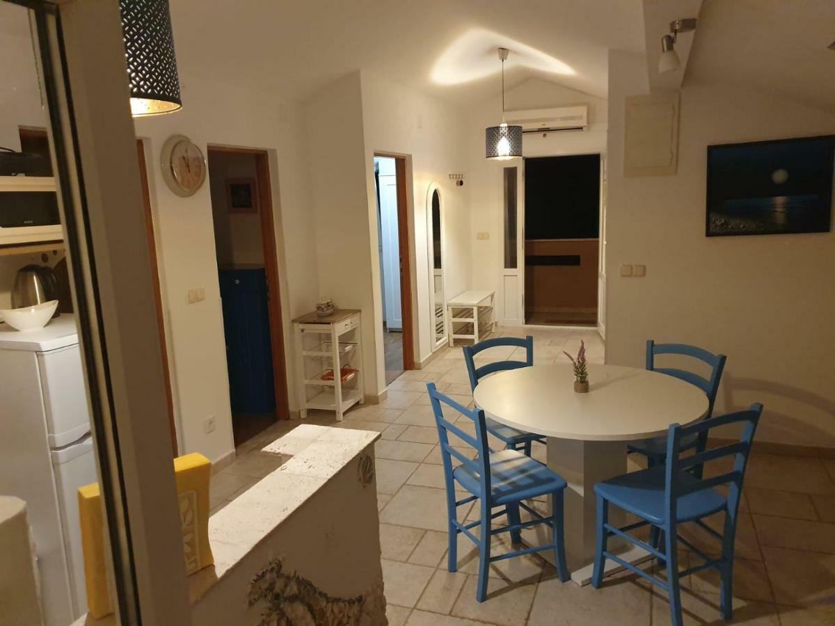 Allure Apartment Kornic Luaran gambar