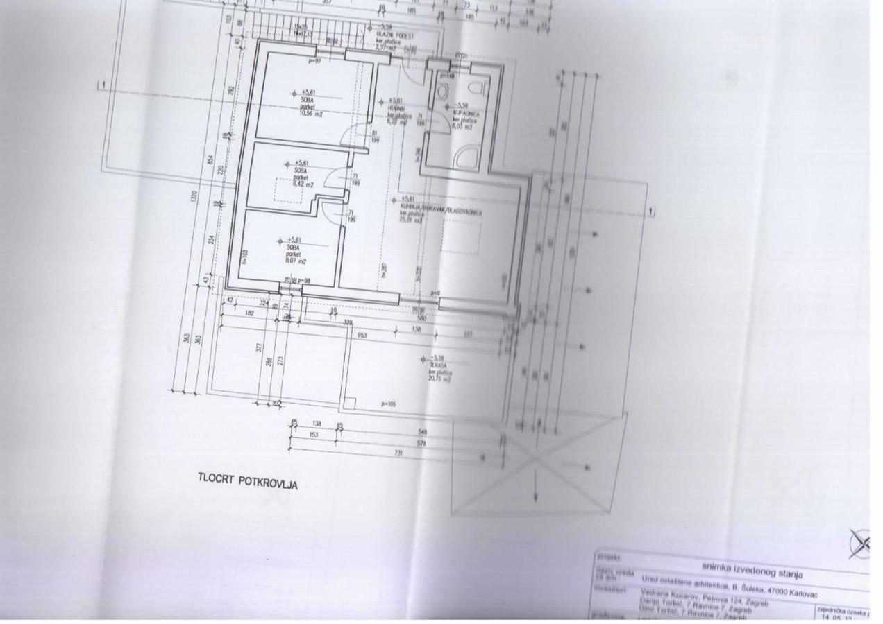 Allure Apartment Kornic Luaran gambar