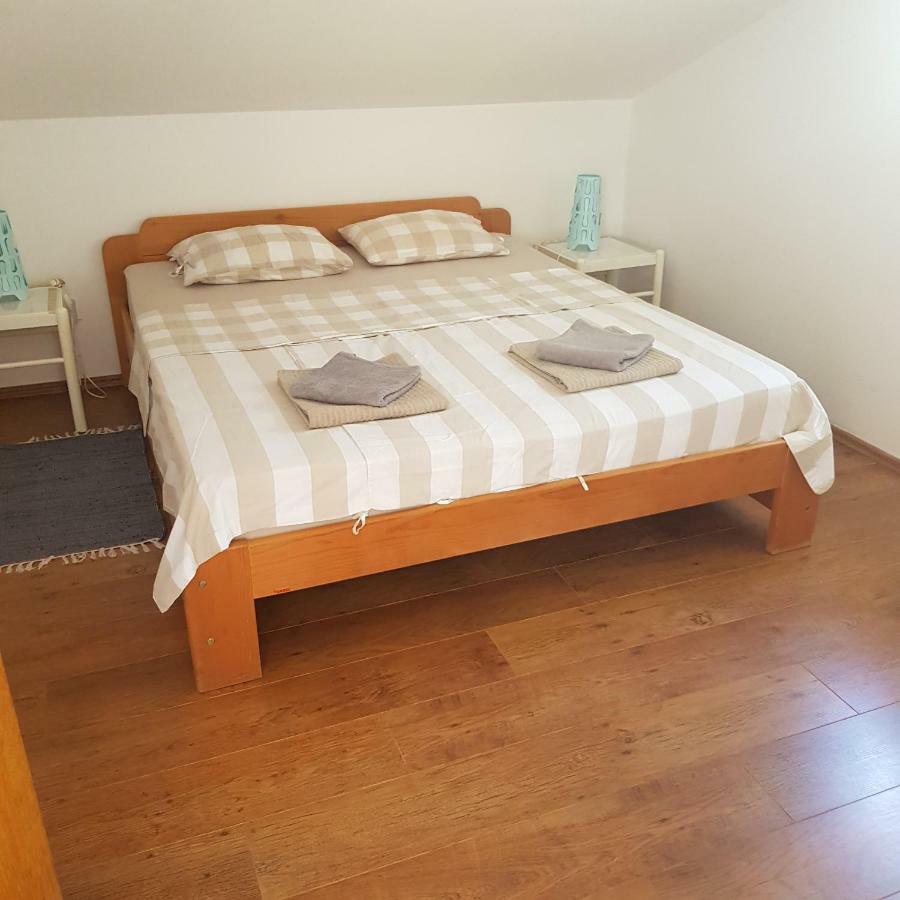 Allure Apartment Kornic Luaran gambar