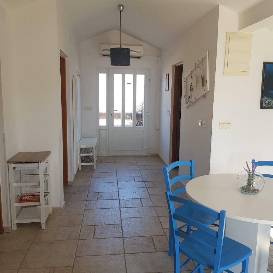 Allure Apartment Kornic Luaran gambar