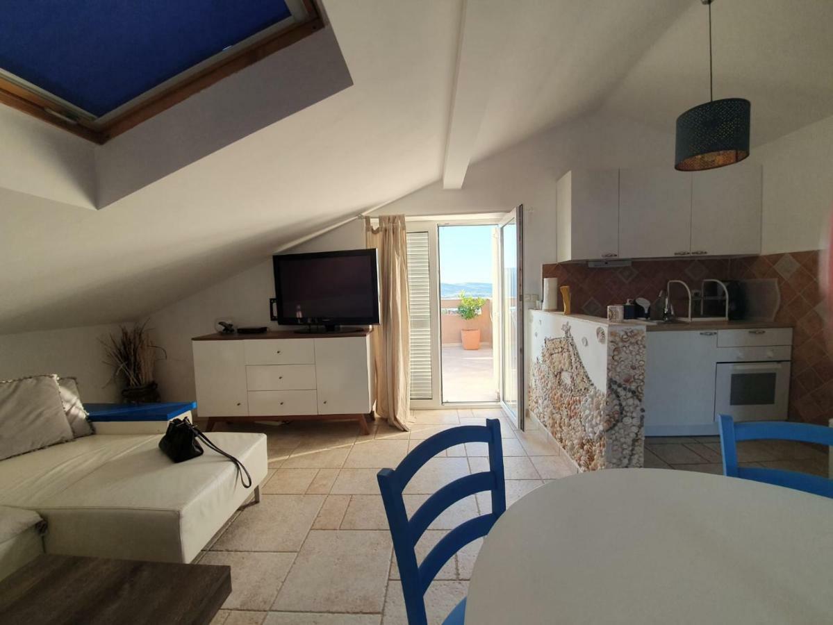 Allure Apartment Kornic Luaran gambar